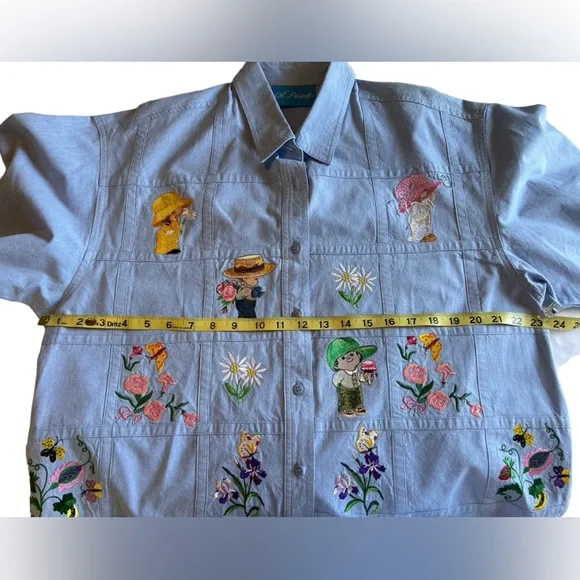 Vintage Embroidered Blue Button Down Shirt - Picture 3 of 15